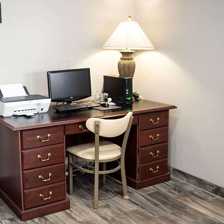 Super 8 By Wyndham Poplar Bluff Missouri Hotel Екстериор снимка