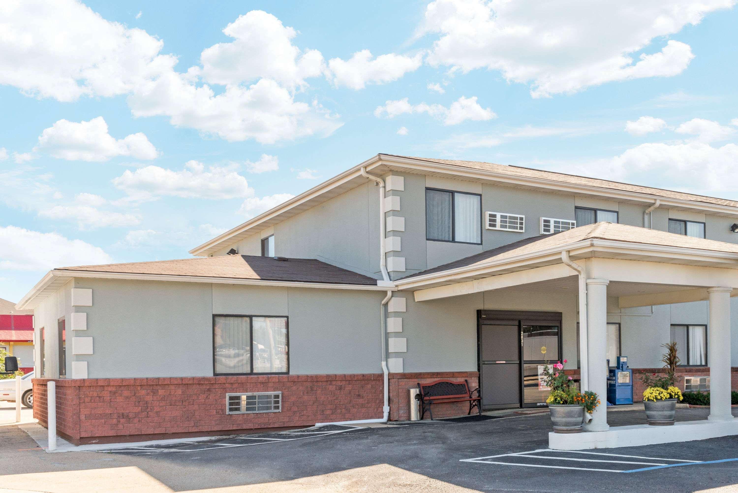Super 8 By Wyndham Poplar Bluff Missouri Hotel Екстериор снимка