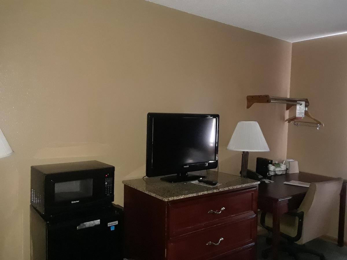 Super 8 By Wyndham Poplar Bluff Missouri Hotel Екстериор снимка